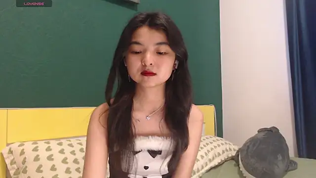 Shy Kira online show from 06.08.26