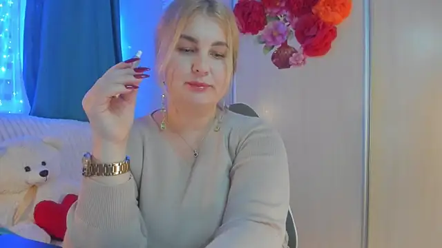 Snapshot of CoraSwon chatting on 01.23.25 CoraSwon online show from 01.23.25