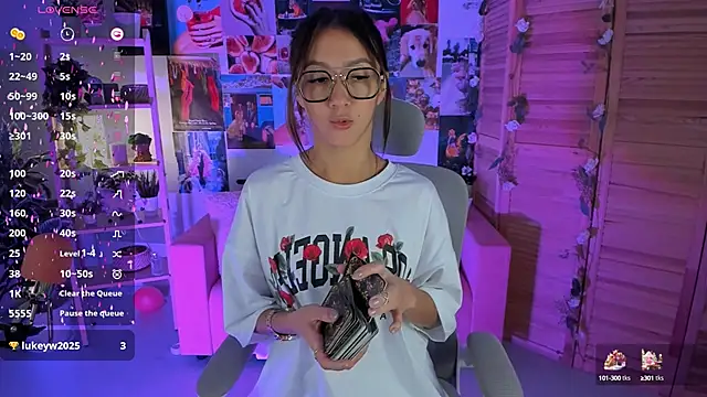 LanaBaker online show from 02.15.25