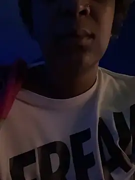 KLoveeee online show from 03.13.25