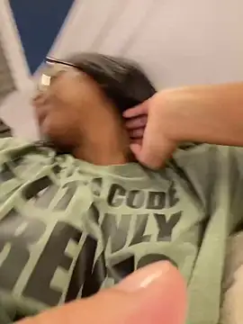 KLoveeee online show from 12.13.25