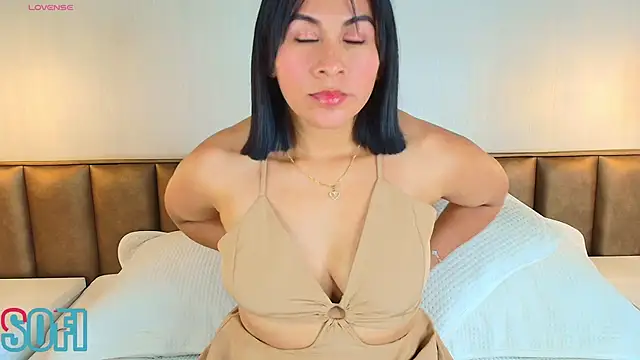 Snapshot of Sofia_Convers chatting on 02.21.25 Sofia Convers online show from 02.21.25