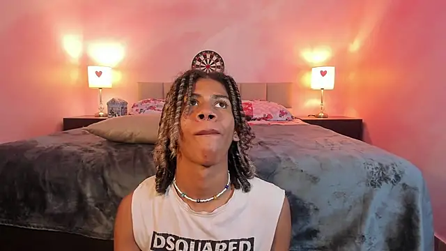 Snapshot of Maxim-Walker chatting on 03.12.25 Maxim-Walker online show from 03.12.25