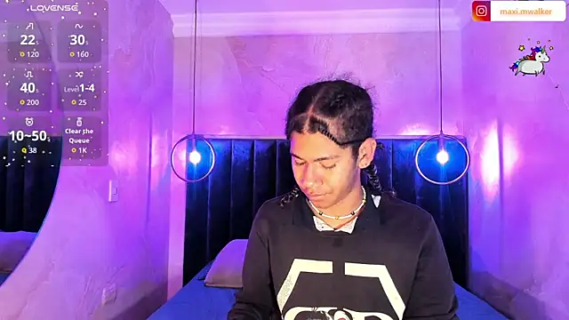 Snapshot of Maxim-Walker chatting on 10.22.25 Maxim-Walker online show from 10.22.25