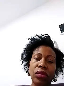 Snapshot of littlebrunett chatting on 12.06.24 littlebrunett online show from 12.06.24