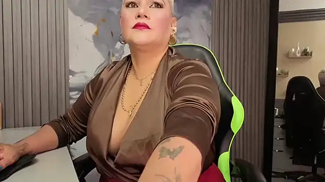 GianellaCox  online show from 06.24.26