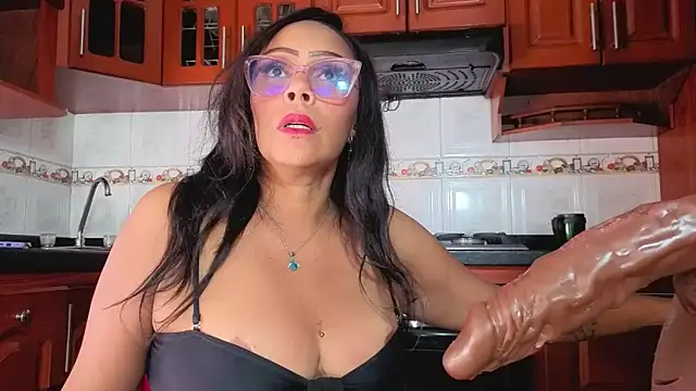 AmberNix online show from 04.30.26