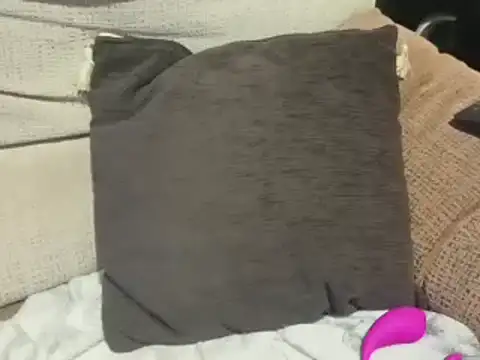 Snapshot of ForeversweetXX chatting on 12.18.24 ForeversweetXX online show from 12.18.24