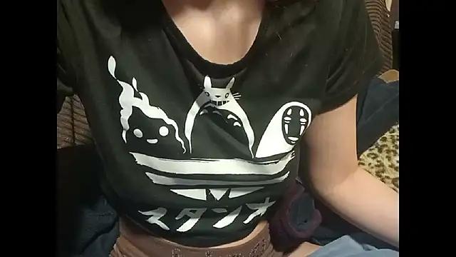 Snapshot of ForeversweetXX chatting on 03.10.25 ForeversweetXX online show from 03.10.25