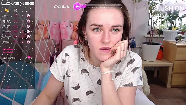 Snapshot of Bella__Swoon chatting on 11.08.25 Bella Swoon online show from 11.08.25