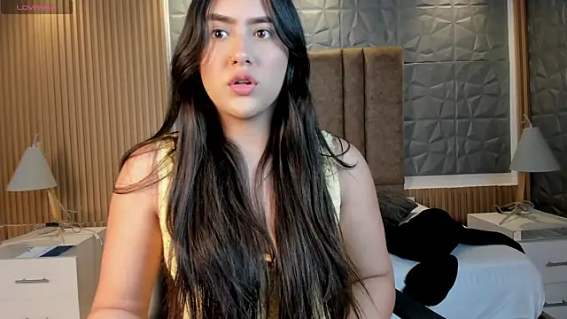 paulina sweett  online show from 11.17.25