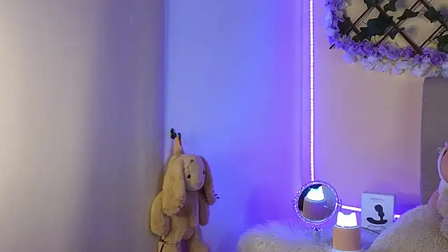 Snapshot of Baby_Xian chatting on 12.14.24 Baby Xian online show from 12.14.24