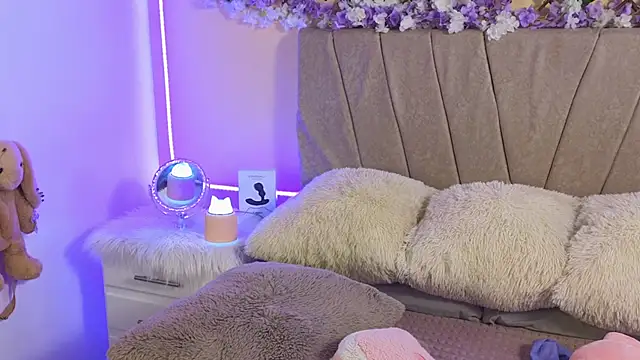 Snapshot of Baby_Xian chatting on 01.28.25 Baby Xian online show from 01.28.25