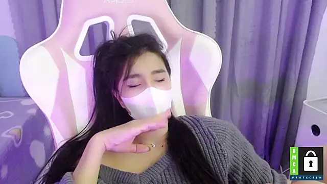 Snapshot of San___San chatting on 02.27.25 San San online show from 02.27.25