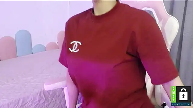 Snapshot of San___San chatting on 03.06.25 San San online show from 03.06.25