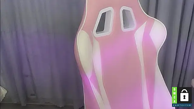 Snapshot of San___San chatting on 09.25.25 San San online show from 09.25.25