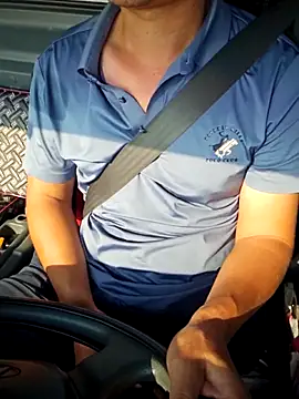 Vanilahirl online show from 10.28.25