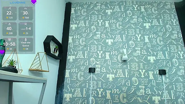 Lindsey8 online show from 11.29.25