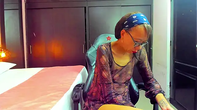 daniela xue online show from 03.15.25