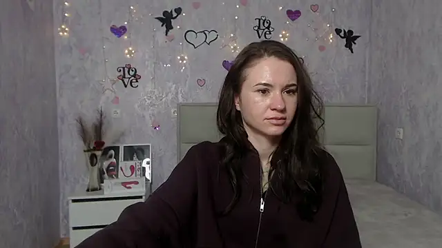 KaraCriegs online show from 02.27.25