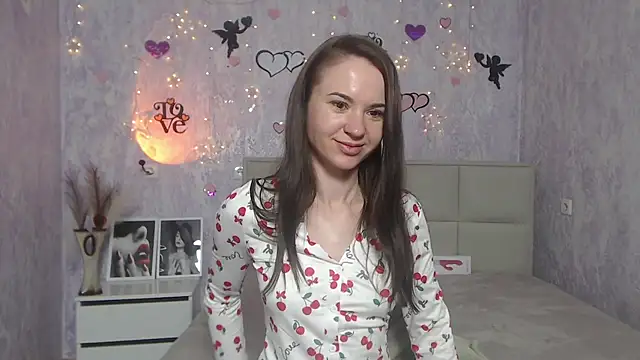 KaraCriegs online show from 03.07.25