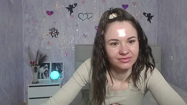 KaraCriegs online show from 03.13.25