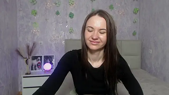 KaraCriegs online show from 03.22.25