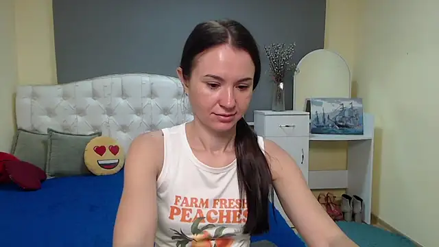 KaraCriegs online show from 11.07.25