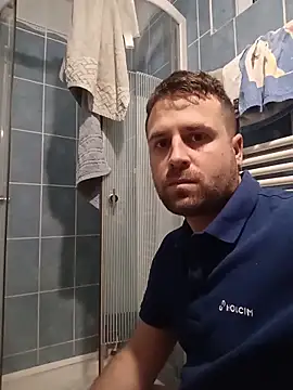 Snapshot of LucianM6 chatting on 11.18.25 LucianM6 online show from 11.18.25