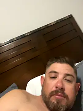 Snapshot of caliguy37 chatting on 10.30.25 caliguy37 online show from 10.30.25