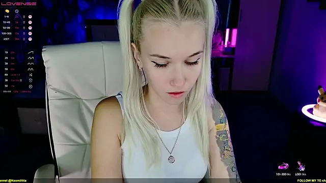 Snapshot of ShhhO_O chatting on 09.15.25 ShhhO O online show from 09.15.25