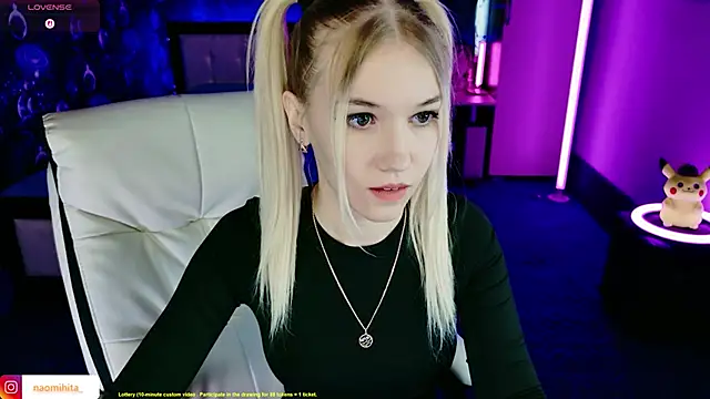 Snapshot of ShhhO_O chatting on 03.05.26 ShhhO O online show from 03.05.26