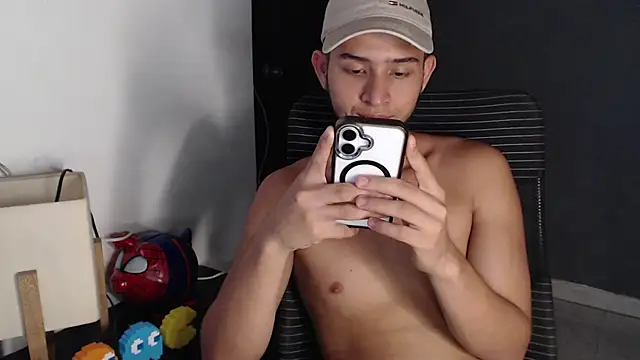 Snapshot of harold_18_ chatting on 04.18.26 harold 18 online show from 04.18.26