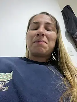 Iris love18 online show from 02.13.25