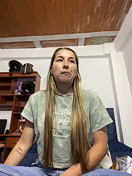 Iris love18 online show from 10.15.25