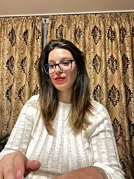 NadiraNoor online show from 04.28.26