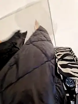 Snapshot of Ina_HotX chatting on 12.07.24 Ina HotX online show from 12.07.24