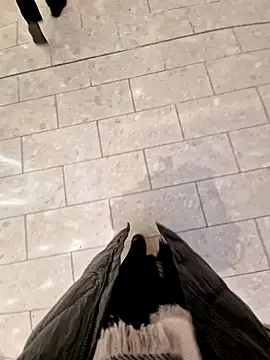 Snapshot of Ina_HotX chatting on 01.17.25 Ina HotX online show from 01.17.25