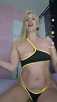 Snapshot of Ina_HotX chatting on 02.13.25 Ina HotX online show from 02.13.25