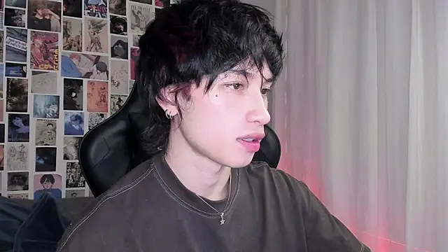 Snapshot of liamelf chatting on 09.21.25 liamelf online show from 09.21.25