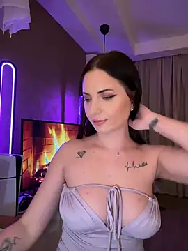 AvaGianna online show from 01.02.25