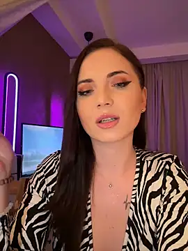 AvaGianna online show from 01.14.25