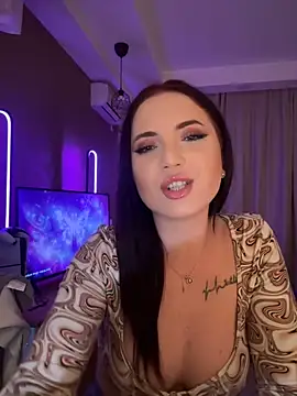 AvaGianna online show from 01.29.25