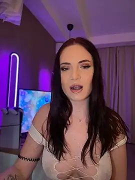 AvaGianna online show from 02.02.25