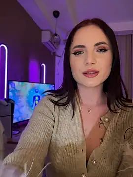 AvaGianna online show from 02.05.25