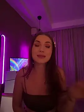 AvaGianna online show from 11.26.25