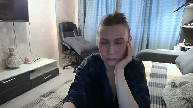 Snapshot of WindChristy chatting on 02.01.26 WindChristy online show from 02.01.26