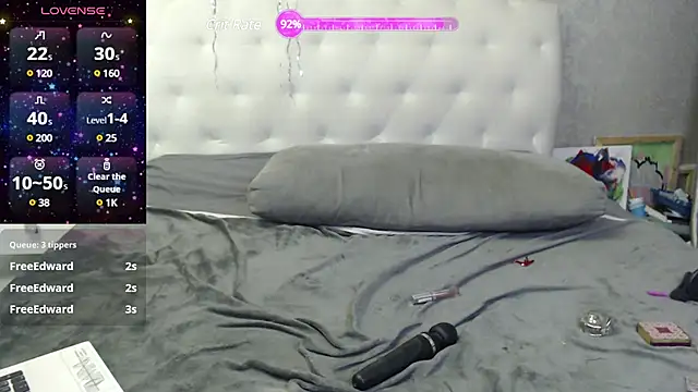 Snapshot of GinaAngelina chatting on 01.01.25 GinaAngelina online show from 01.01.25