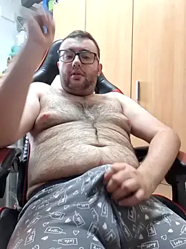 Javier bear online show from 04.30.26