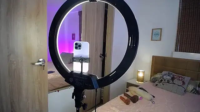 ShanonLe online show from 01.22.25